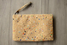 Laden des Bilds im Galerie-Viewer, 13–14" nachhaltige vegane Laptoptasche aus Kork, MacBook Hülle, Farb-Akzenten