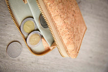 Load image into Gallery viewer, Cork purse / wallet