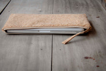 Charger l'image dans la galerie, Laptop-Hülle 15 - 16 " Zoll aus Kork - Natur