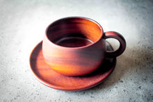 Laden des Bilds im Galerie-Viewer, Produktfoto: Akazientasse und Unterteller als Geschenkset dekoriert