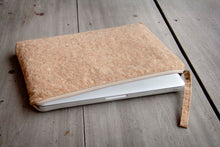 Charger l'image dans la galerie, Laptop-Hülle 15 - 16 " Zoll aus Kork - Natur