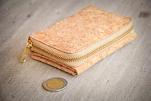 Load image into Gallery viewer, Cork purse / wallet