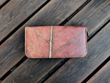 Load image into Gallery viewer, Wallet/Purse made from recycled leaves, sustainable vegan wallet with zipper in brown - vegan & eco-friendly