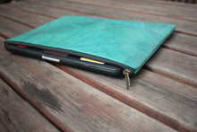 Charger l'image dans la galerie, Laptop-Hülle mit robustem Reißverschluss