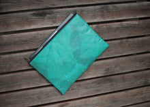 Charger l'image dans la galerie, Laptop sleeve fitting MacBook Pro 15–16 inch