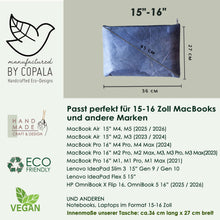 Ladda upp bild till gallerivisning, Nachhaltige 15–16 Zoll Laptoptasche aus Teak-Blattleder | Gefütterte vegane Laptop Hülle / Laptop Sleeve, handgemacht & wasserabweisend – Unikat Schutzhülle für MacBook Pro/Air, Lenovo & HP in Marineblau