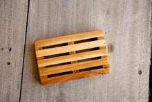 Load image into Gallery viewer, Miniatur-Europalette aus Holz handmade