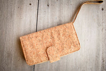 Afbeelding in Gallery-weergave laden, Praktisches Portemonnaie aus recyclebarem Kork