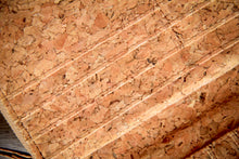 Afbeelding in Gallery-weergave laden, Kork Portemonnaie, nachhaltig und vegan handmade und mit Zipper