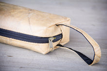 Carica l'immagine nel visualizzatore di Gallery, Tasche aus Blättern