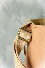 Laden des Bilds im Galerie-Viewer, Shopper aus ultra starkem Kraft Paper - vegan und handmade BY COPALA.