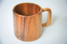 Laden des Bilds im Galerie-Viewer, Design Becher