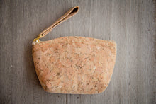 Ladda upp bild till gallerivisning, Mini Kork Portemonnaie, nachhaltig und vegan mit handmade und mit Zipper