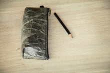 Laden des Bilds im Galerie-Viewer, Handmade Federmappe