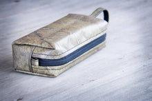 Laden des Bilds im Galerie-Viewer, Kulturtasche aus Blättern