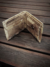 Load image into Gallery viewer, Wallet made from recycled leaves in natural beige
