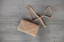 Laden des Bilds im Galerie-Viewer, Handtasche / Clutch / Brieftasche aus Kork
