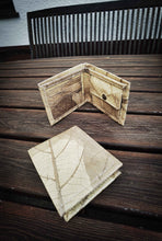 Load image into Gallery viewer, Wallet made from recycled leaves in natural beige
