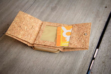 Cargar imagen en el visor de la galería, Cartera / billetera de corcho
