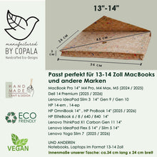 Ladda upp bild till gallerivisning, Gefütterte 13–14" Laptoptasche aus Kork | Nachhaltige vegane Laptop Hülle mit Magnetverschluss, wasserabweisend für MacBook Air &amp; Pro, farbigen Akzenten
