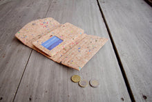 Laden des Bilds im Galerie-Viewer, Kork Portemonnaie / Brieftasche mit Farb-Akzenten
