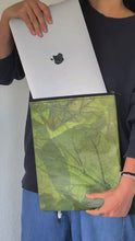 Load and play video in Gallery viewer, Padded 15–16" Leaf Leather Laptop Sleeve – Sustainable Vegan Laptop Case, Water-Repellent Unique Zipper Bag, MacBook &amp; Laptop - Green
