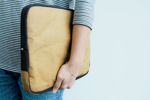 MacBook Tasche aus Kraft Papier