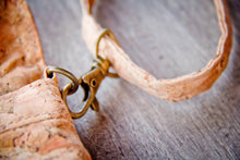 Afbeelding in Gallery-weergave laden, Handmade Korktasche
