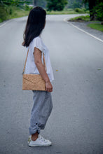 Afbeelding in Gallery-weergave laden, Design Clutch
