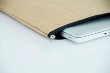 Laden des Bilds im Galerie-Viewer, Design Laptop Case handmade und vegan
