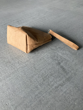 Laden des Bilds im Galerie-Viewer, Mini Nachhaltige Federmappe handmade

