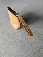 Laden des Bilds im Galerie-Viewer, Mini Mini Handgemachte Federmappe
